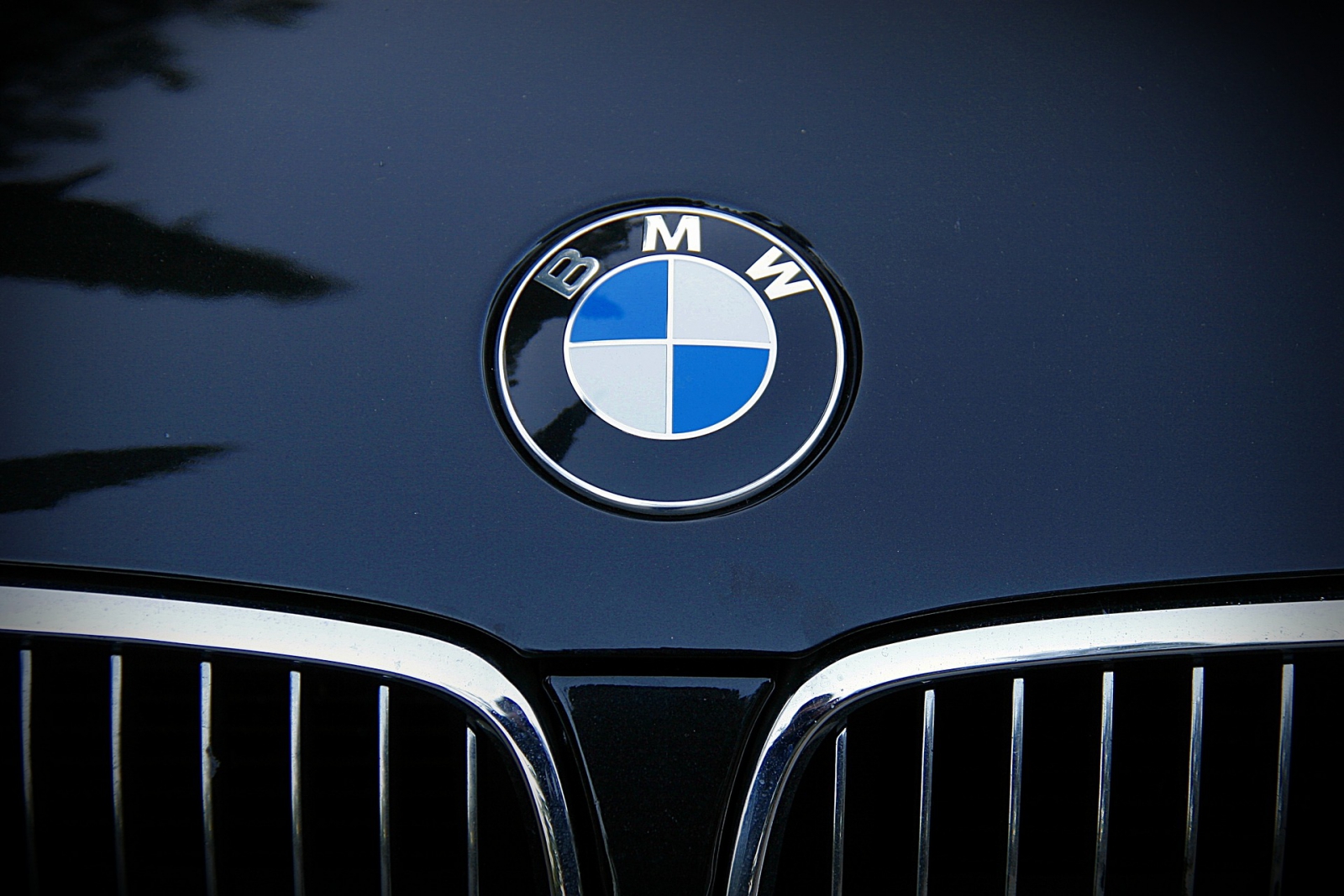 【汽車專知】為什麼BMW引擎每缸要500c.c.？有著什麼樣的考量？