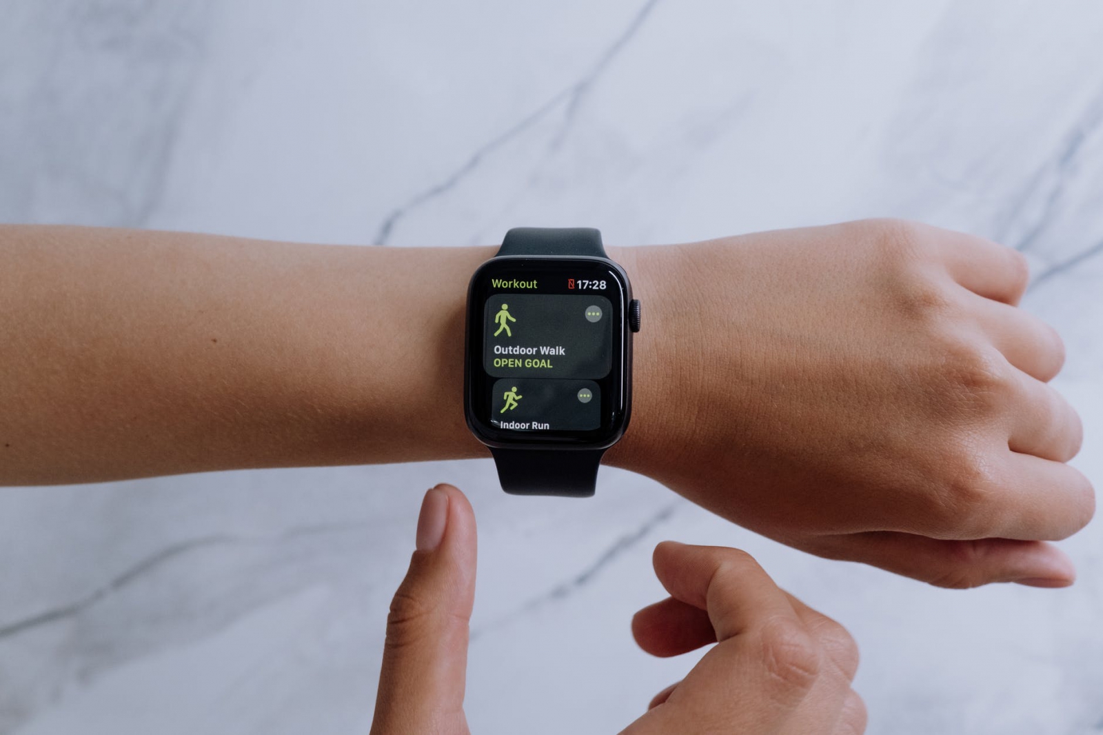 【快訊】蘋果最新專利曝光！Apple Watch將能追蹤「體表水分」避免中暑